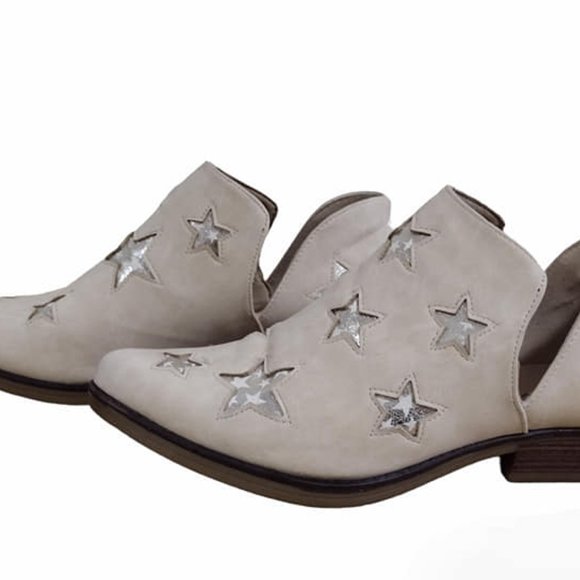 Seven7 Shoes - Seven7 Womens Austin Boots Slip On Pointed Toe Cream Stars Sz 11